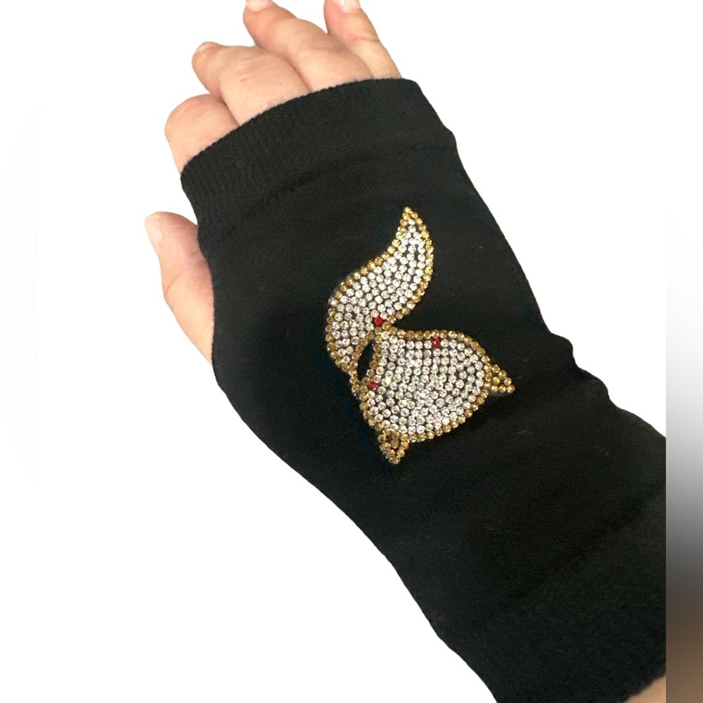 Manicure  sleeveless gloves!